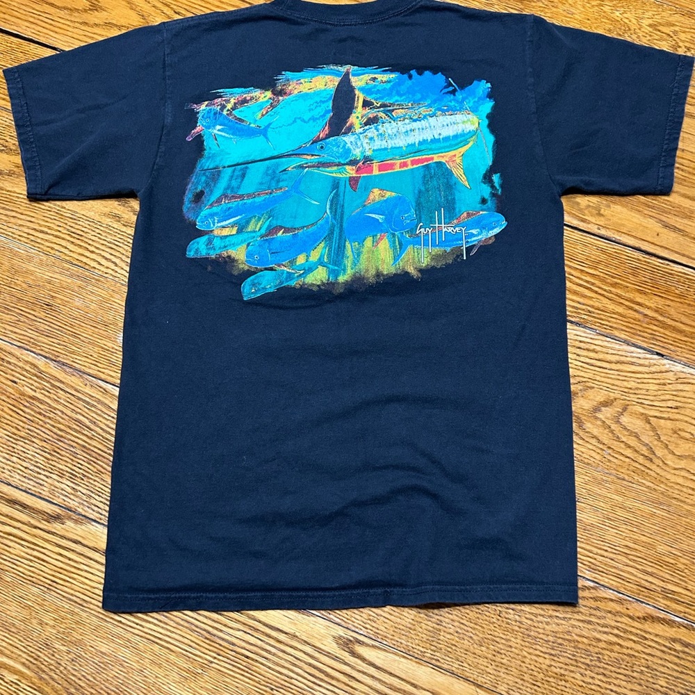 Guy Harvey brand black short sleeve tee shirt.  Fish scene on back.  Size Small.